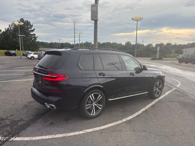 Used 2023 Black BMW xDrive40i image 3