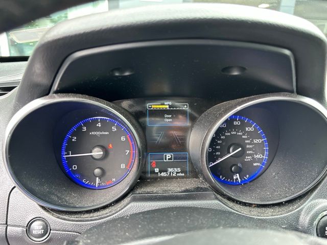 Used 2016 Silver Subaru 2.5i image 23