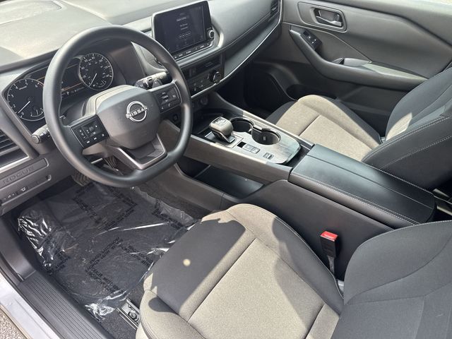 Used 2025 Silver Nissan S image 15