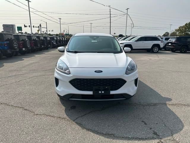 Used 2021 Ford Escape SE with VIN 1FMCU0G68MUA94294 for sale in Kansas City