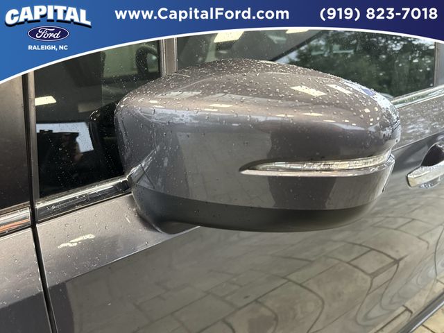 Used 2020  Honda EX image 12