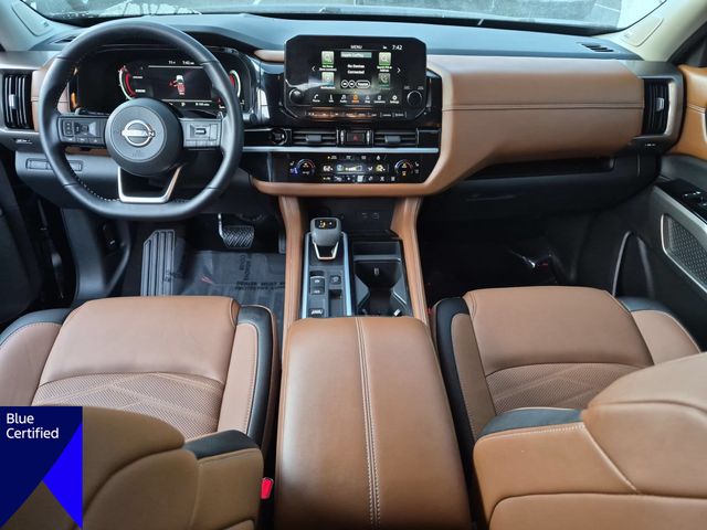 Used 2025 Black Nissan Platinum image 32