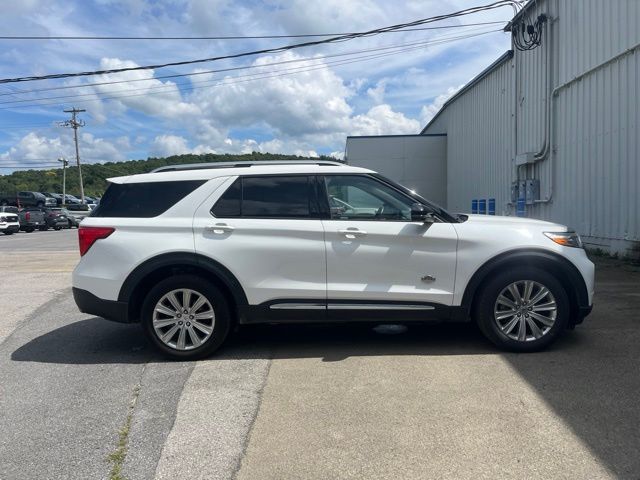 Used 2022 White Ford King Ranch image 4