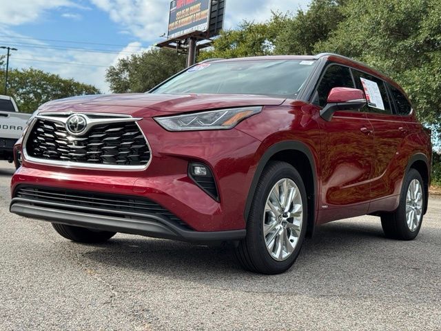 Used 2026 Toyota Highlander Hybrid SUV