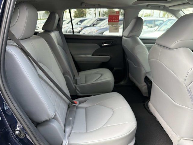 New 2026 Toyota Highlander SUV