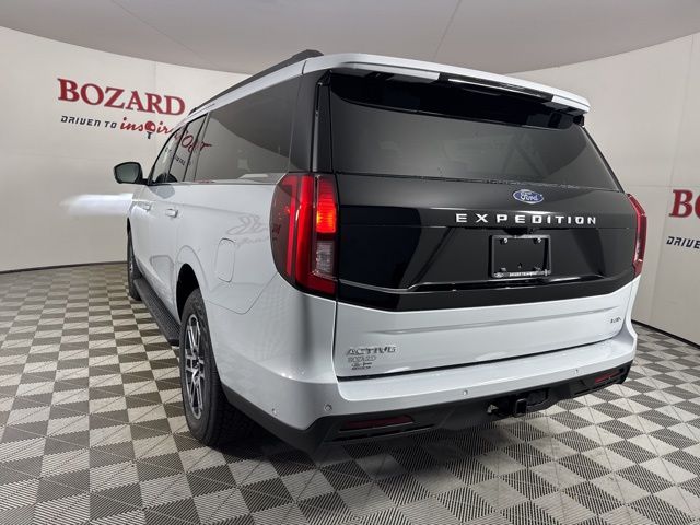 2025 Space Silver Metallic Ford Expedition Max 4X4 SUV