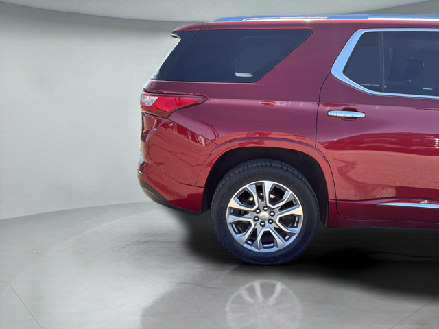 used 2021 Chevrolet Traverse car, priced at $29,574