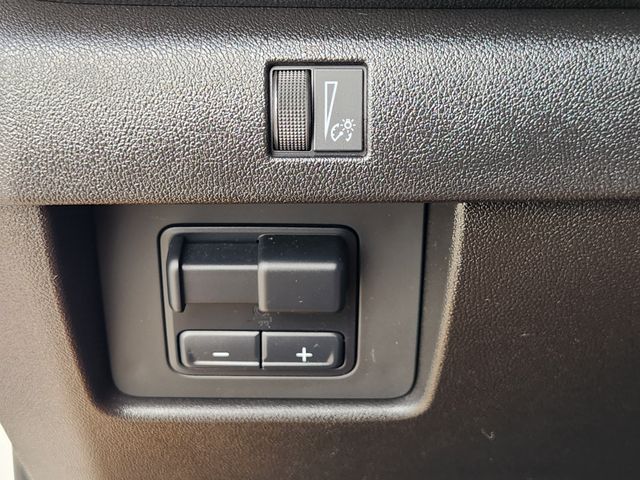 2025 Chevrolet Colorado Trail Boss White at AutoSavvy Houston Northwest