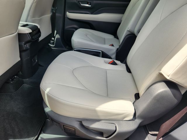2026 Toyota Grand Highlander XLE Silver at Don McGill Toyota