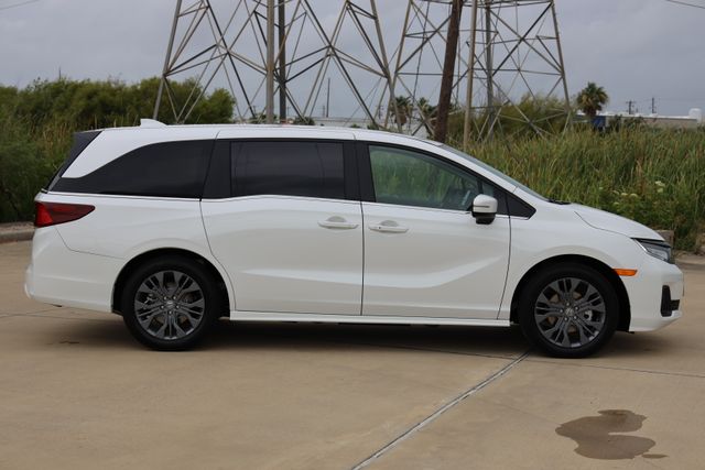 2026 Honda Odyssey Touring - 3