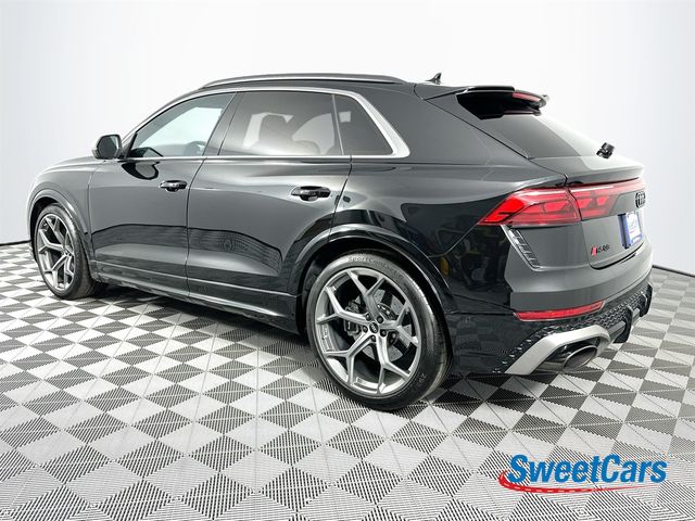 2025 Audi RS Q8 performance