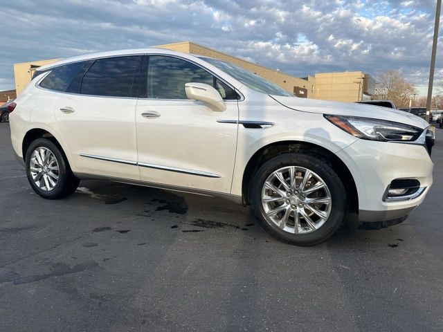 Used 2021 White Buick Essence image 13