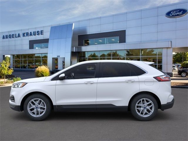 2023 Ford Edge SEL photo