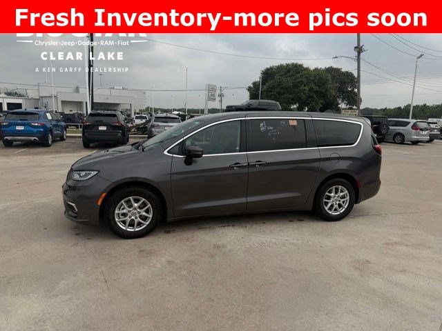 2023 Chrysler Pacifica Touring L Gray at Texan Dodge Chrysler Jeep Ram