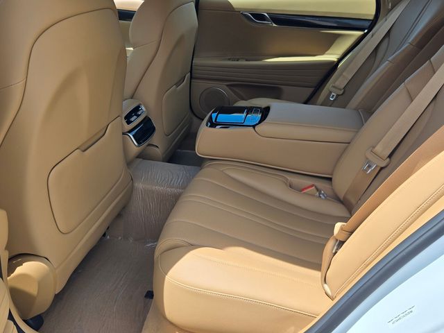 2027 Genesis G80