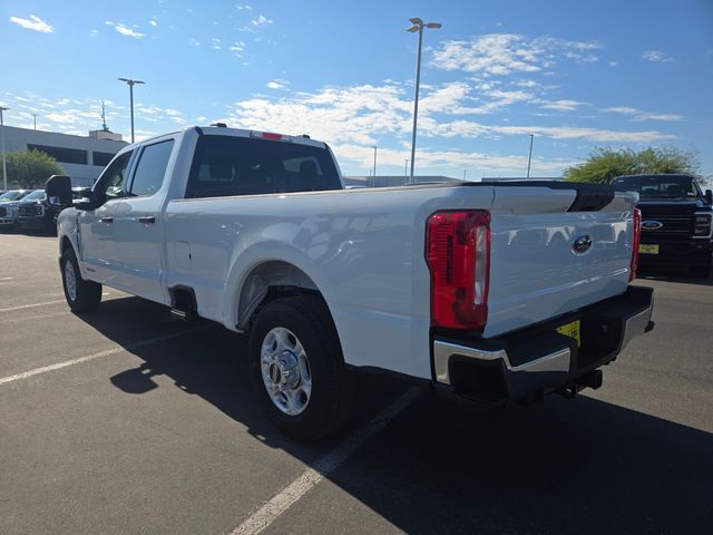 New 2026 Ford Super Duty F-350 Crew Cab 8' Box XLT