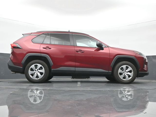 2021 Toyota RAV4 LE 39