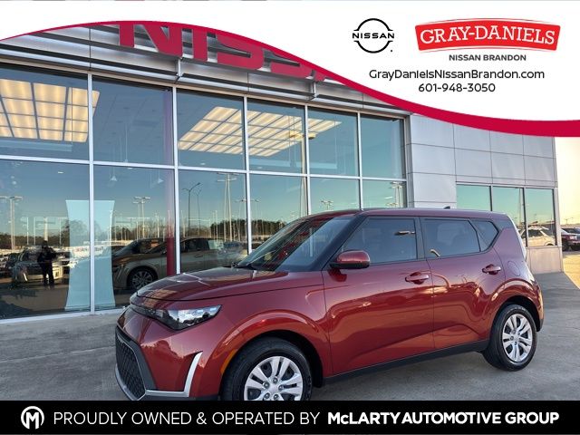 2024 Kia Soul LX's photo