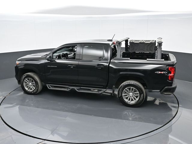 2023 Chevrolet Colorado LT 24