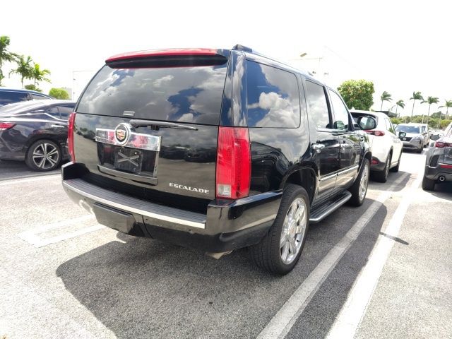 2014 Cadillac Escalade Luxury 2