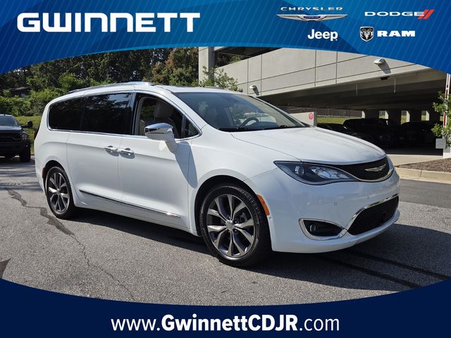 Bright White Clearcoat 2018 Chrysler Pacifica Minivan Front-Wheel Drive 9-Speed Automatic