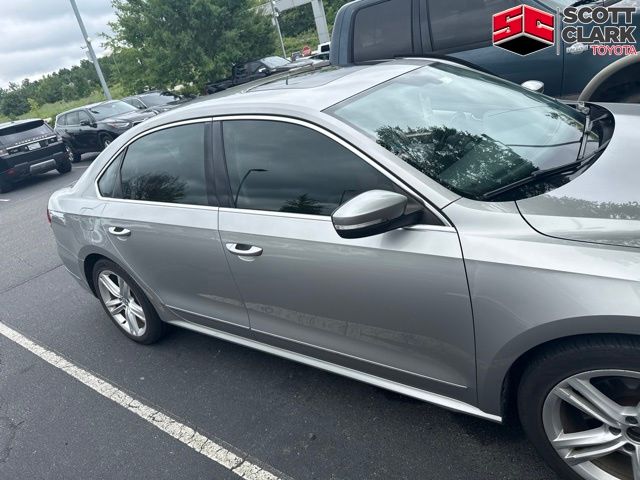 Tungsten Silver Metallic 2013 Volkswagen Passat Sedan Front-Wheel Drive 6-Speed Dual Clutch