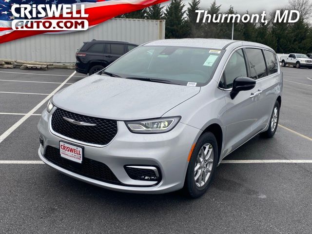 2026 Chrysler Pacifica Select FWD