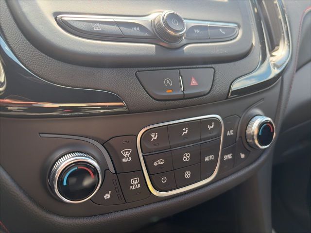 2022 Chevrolet Equinox RS Blue at Grove City Ford