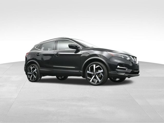 2021 Nissan Rogue Sport SL 38