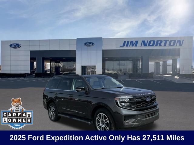 Gray Metallic 2025 Ford Expedition SUV / Crossover Four-Wheel Drive Automatic