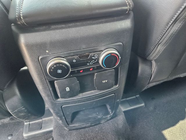 2023 Ford Explorer Limited photo
