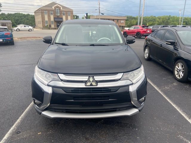 Used 2017 Mitsubishi Outlander SE with VIN JA4AZ3A34HZ003182 for sale in Clarksville, TN