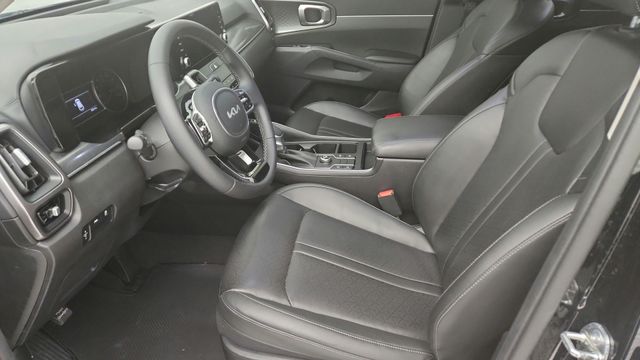 2023 Kia Sorento S - 8