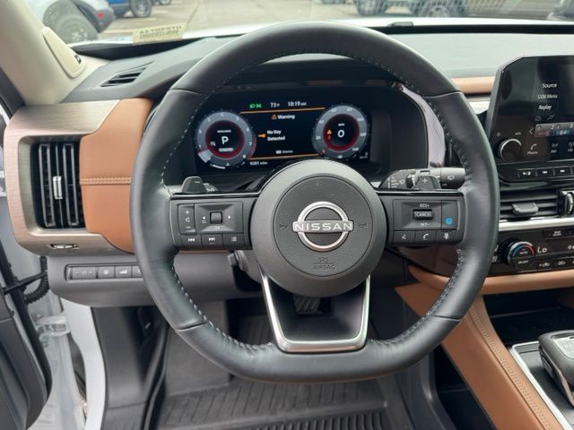 Used 2025 White Nissan Platinum image 18