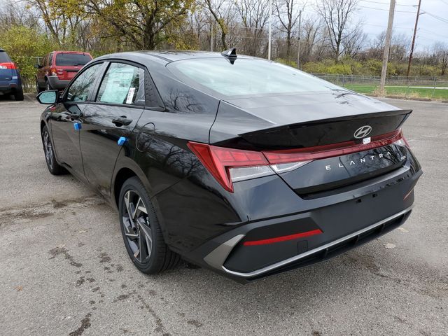 New 2025 Hyundai Elantra Hybrid For Sale in Indianapolis, IN