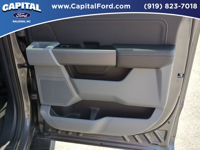 New 2026 Carbonized Gray Metallic Ford XLT image 41
