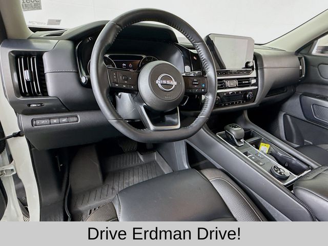 Used 2023 Nissan Pathfinder SUV