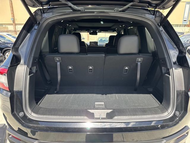 Used 2025  Honda Black Edition image 8
