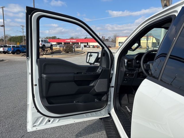 New 2025 White Ford Lariat image 11