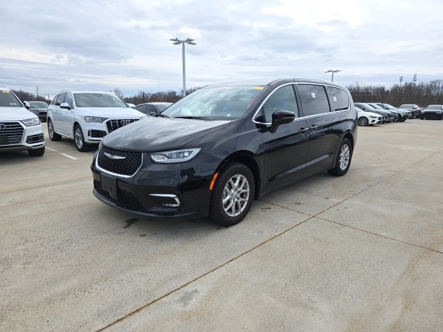 2025 Chrysler Pacifica Select FWD