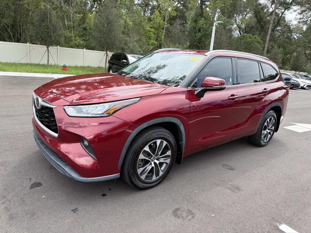Used 2020 Toyota Highlander SUV
