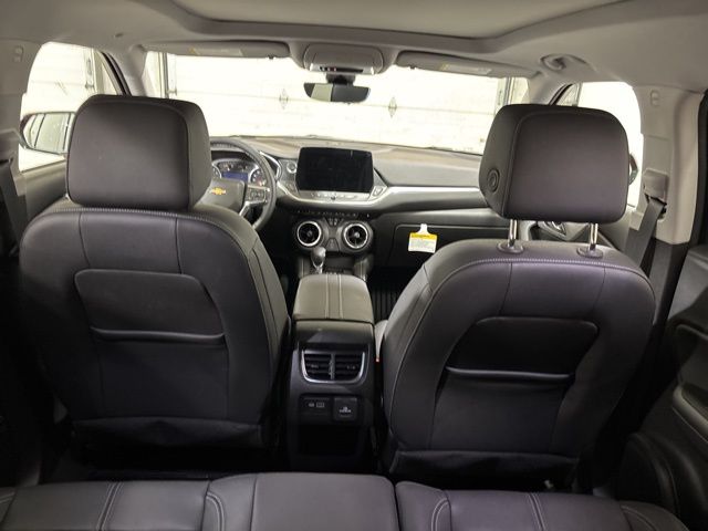 2025 Chevrolet Blazer LT photo