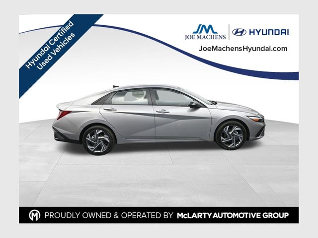 Fluid Metal 2025 Hyundai Elantra Sedan Front-Wheel Drive Continuously Variable Transmission