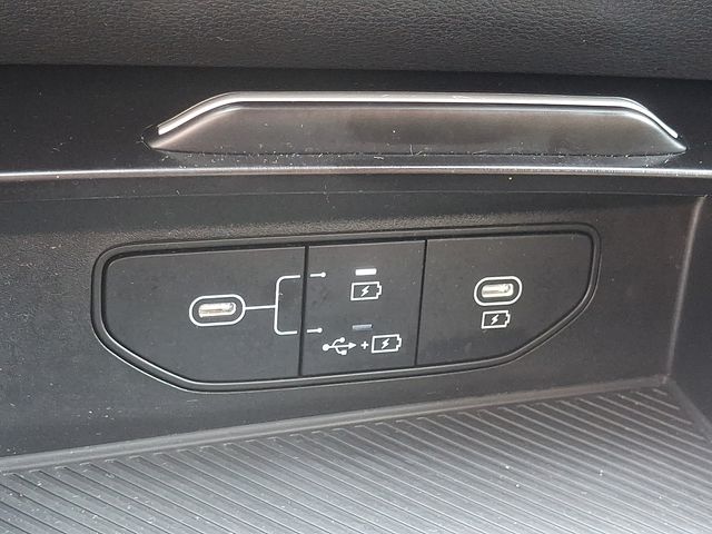 Used 2026 Kia Sportage Hybrid SUV