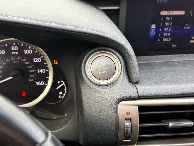2016 Lexus IS IS photo