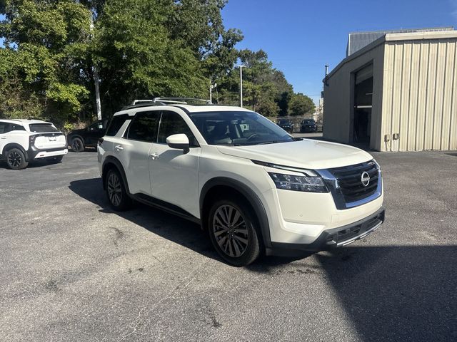 Used 2024 White Nissan SL image 3