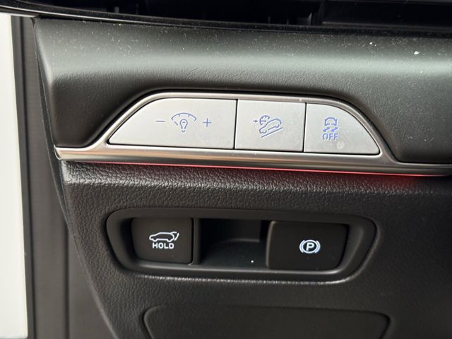 2025 Genesis GV80 2.5T White at Bayshore Chrysler Jeep Dodge Ram
