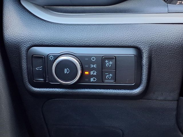 2023 Ford Explorer - Image 19