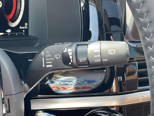 New 2026 White Nissan Platinum image 25