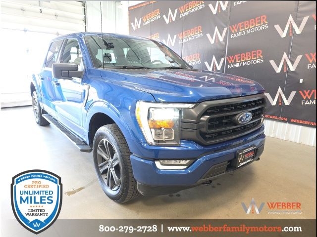 Atlas Blue Metallic 2022 Ford F-150 XLT SuperCrew 4WD Pickup Truck Four-Wheel Drive Automatic